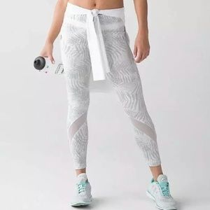 Lululemon Inspire Tight Palm Nimbus Legging 8